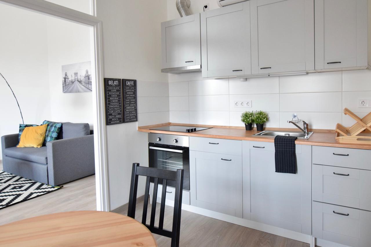 Standard Apartment By Hi5 - Bazilika Suite Budapest Luaran gambar